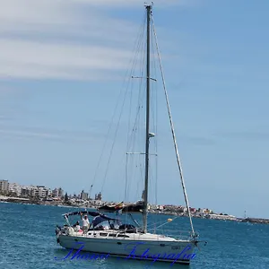 Scugnizza Smeralda Botel Cannigione